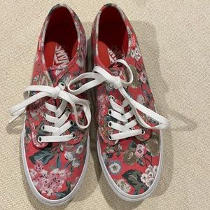 Womens Vans size 10.